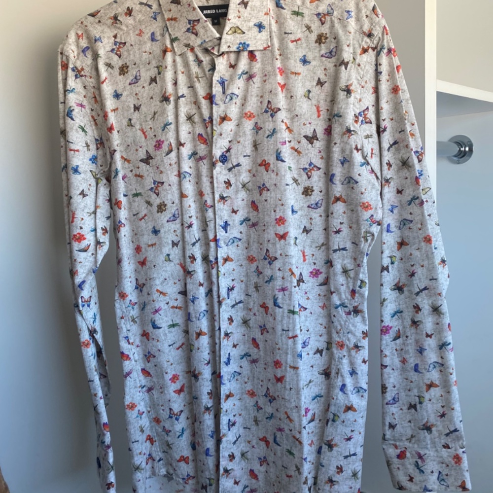 NEW - Men’s Butterfly button down - Picture 2 of 3